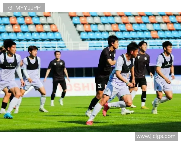 专业解读：杭州足球队的边路渗透打法